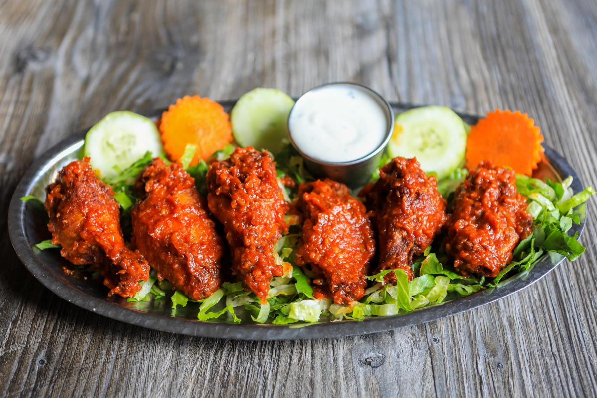 Schezwan Wings, served